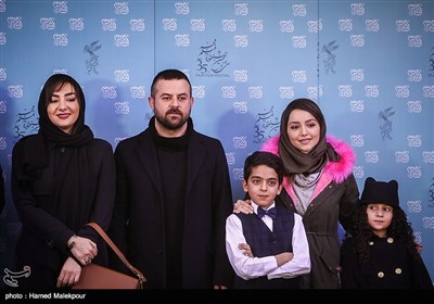 نازنین بیاتی، هومن سیدی و هانیه توسلی بازیگران فیلم مادری - سی و پنجمین جشنواره فیلم فجر