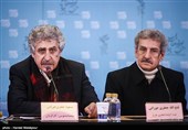 فتح‌الله جعفری جوزانی تهیه‌کننده و مسعود جعفری جوزانی کارگردان در نشست خبری فیلم پشت دیوار سکوت - سی و پنجمین جشنواره فیلم فجر