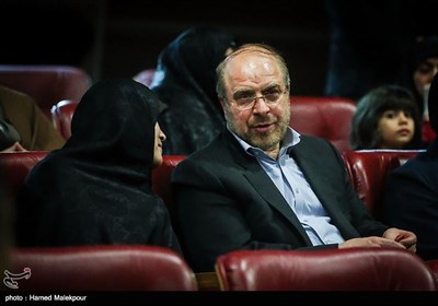 حضور محمدباقر قالیباف شهردار تهران در کاخ سی و پنجمین جشنواره فیلم فجر برای تماشای فیلم ماجرای نیمروز