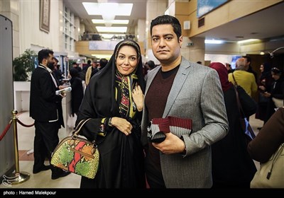 آزاده نامداری و همسرش در ششمین روز سی و پنجمین جشنواره فیلم فجر - برج میلاد