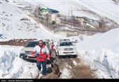 امدادرسانی به 450 خودروی گرفتار در برف و کولاک اردبیل
