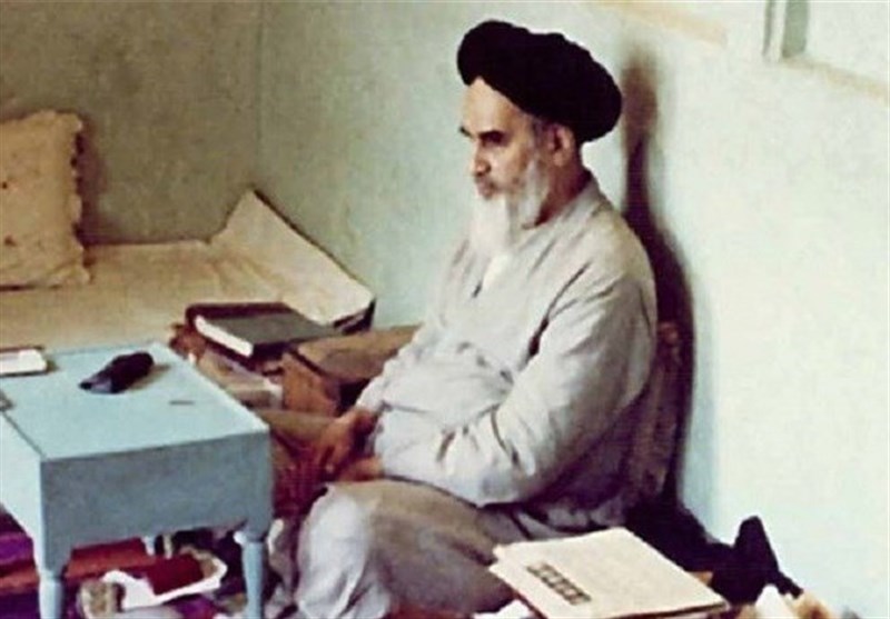 امام خمینی (ره) ادبیات جهان را با شعار «نه شرقی، نه غربی، جمهوری اسلامی» تغییر داد