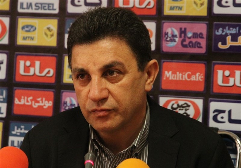 قلعه‌نویی: وزیر ورزش باید تکلیف فوتبال را مشخص کند/ امیدمان برای قهرمانی کمرنگ است