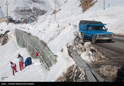 عملیات جستجوی راننده مفقود شده در سقوط بهمن - دماوند