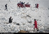 گیلان| زنده‌ماندن 2 نفر از حادثه‌دیدگان سقوط بهمن در رودبار؛ 4 مفقود منطقه اسالم به خلخال پیدا شدند