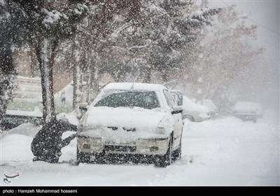 ایران کے ضلع دماوند میں برفباری کے مناظر