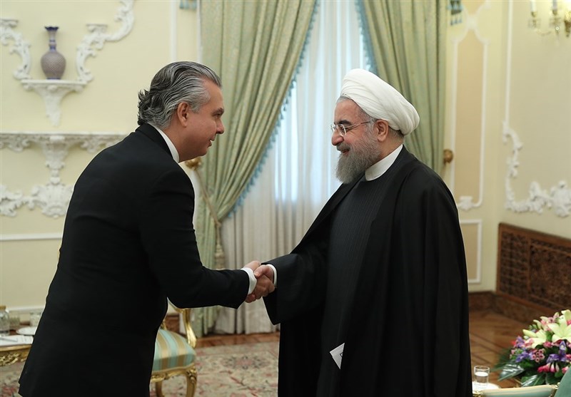 Iran’s President Urges Closer Banking Ties with Brazil