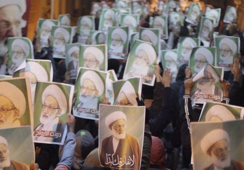 Bahraini Youths Continue Sit-In in Support of Sheikh Qassim (+Photos)