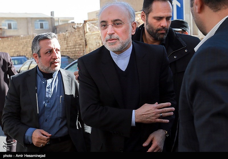 رئیس سازمان انرژی اتمی کشور از خانه و حسینیه شهید بابایی بازدید کرد