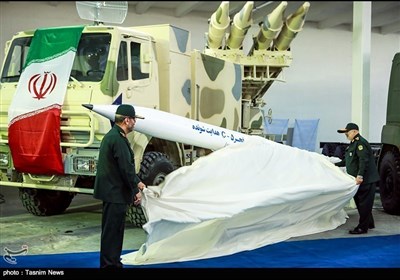 ایران کے پانچ بہترین جنگی و دفاعی ہتھیاروں کی رونمائی