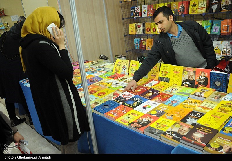 یازدهمین نمایشگاه بزرگ کتاب قزوین افتتاح شد
