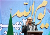 ملت ایران پای آرمان‌های انقلاب محکم ایستاده‌اند/مسئولان ‌ضعف ‌خود را به گردن دشمن نیندازند