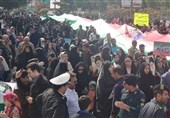 الجزیره: سردار سلیمانی و علی اکبر صالحی در راهپیمایی 22 بهمن مشارکت کردند