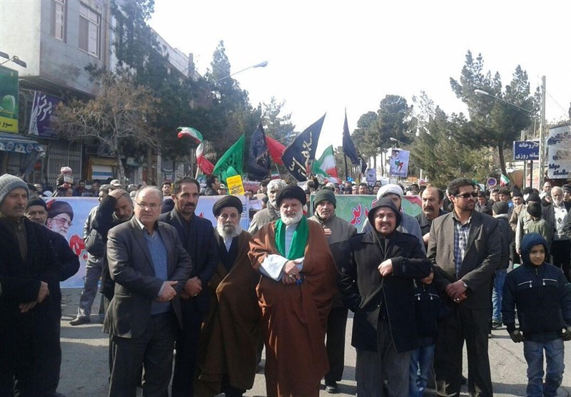 امام‌جمعه دامغان: پیام مردم ایران همدلی برای خردکردن دندان‌های یاوه‌گویان است