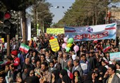 حضور مردم در راهپیمایی 22 بهمن پاسخی دندانشکن به رجزخوانی ترامپ بود
