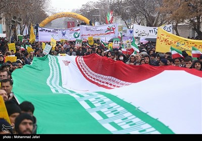 راهپیمایی 22 بهمن در زنجان