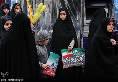 People Swarm Streets of Tehran to Mark Revolution Victory 