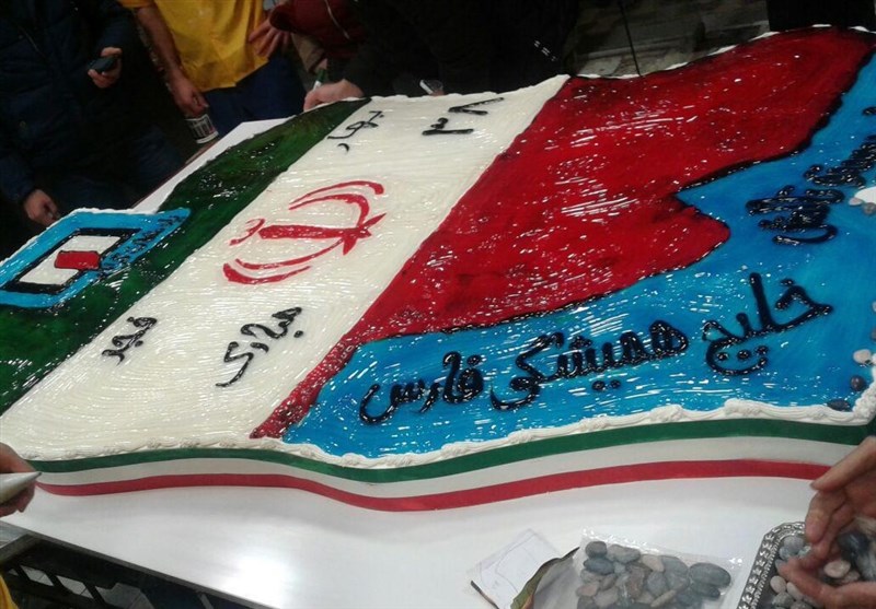 کیک 150 کیلویی جشن انقلاب اسلامی در تالش پخته شد+ عکس