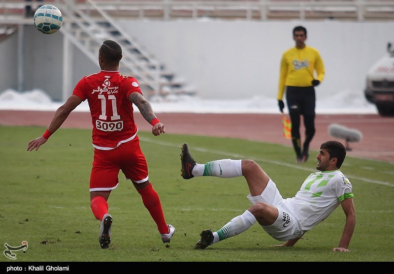 Tractor Sazi Pummels Zob Ahan in Iran Professional League