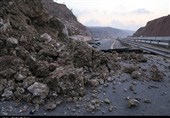 ریزش کوه شاهراه ترانزیتی جنوب را مسدود کرد