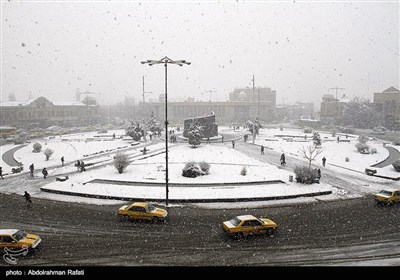 تساقط الثلوج فی محافظة همدان غرب البلاد