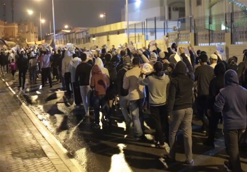 Bahrainis Continue Nationwide Protests against Al Khalifa Regime (+Photos)