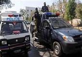 Suicide Bomber Kills Five outside Government Office in Pakistan