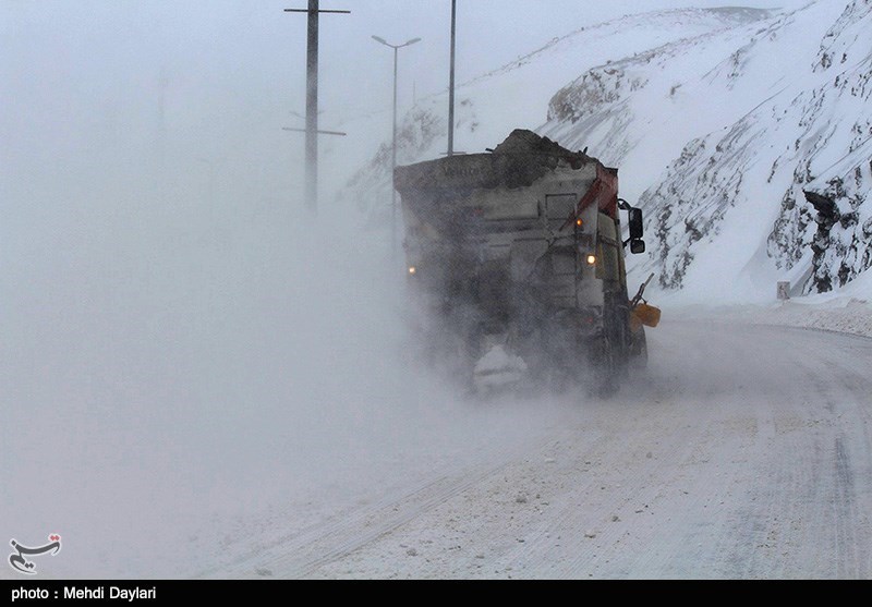 تازه‌ترین اخبار از بارش شدید برف و کولاک در مازندران/ افت و قطعی گاز در ساری؛ دمای هوا به منفی 3 درجه می‌رسد