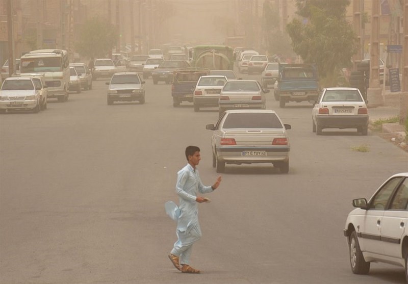 وزش باد و گرد و خاک نواحی مرکزی و نوار غربی سیستان و بلوچستان را فرا می‌گیرد