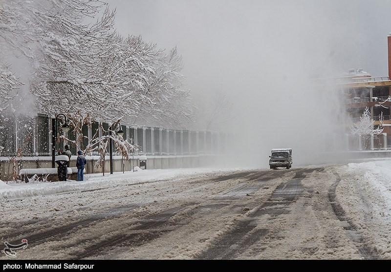 بارش برف و باران نوروزی در 12 استان کشور؛ ترافیک در هراز