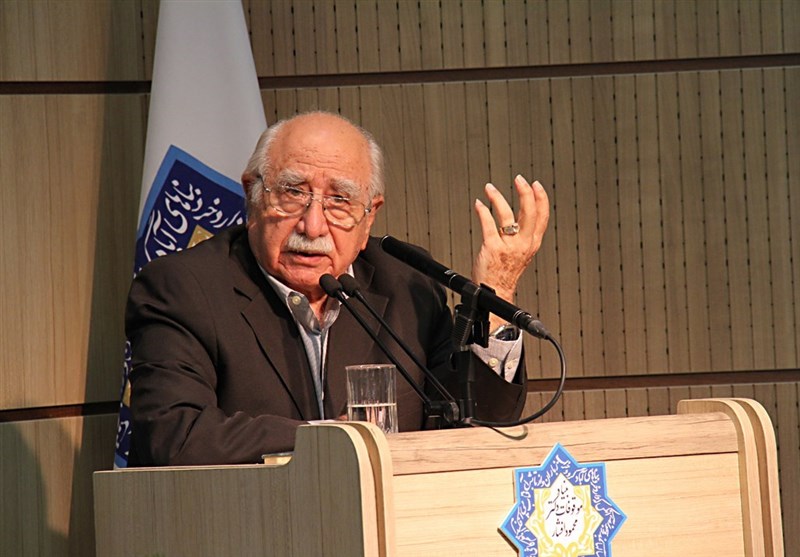 هیچ کس در مرثیه سرایی به پای محتشم کاشانی نمی‌رسد