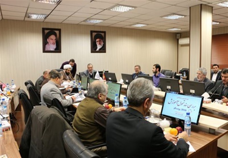 علت حذف واقعه طبس و  تسخیر لانه جاسوسی از کتاب‌های درسی مشخص شد