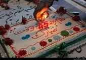 جشن تولد 45 سالگی یک شهید در بهشت زهرا(س)+عکس