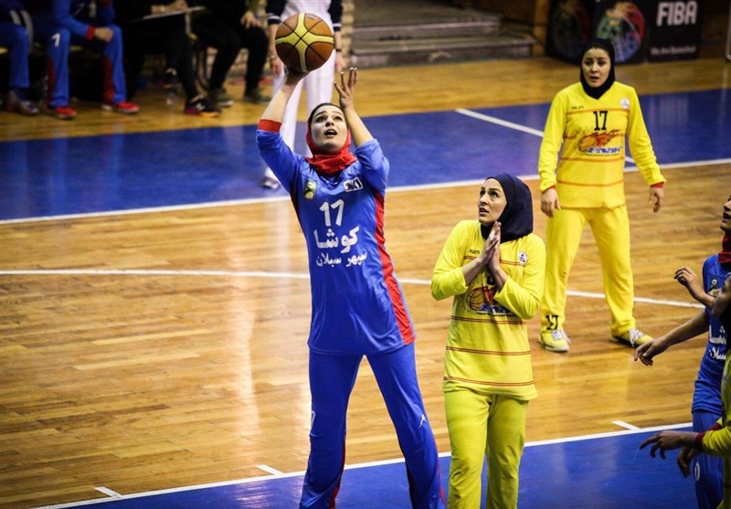 مسابقات بسکتبال سه نفره لیگ دختران سرزمین آفتاب در اراک برگزار شد