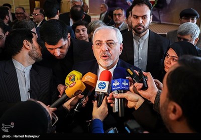 محمدجواد ظریف وزیر امور خارجه در جمع خبرنگاران