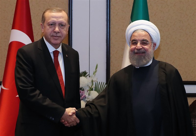 روحانی به اردوغان: ایران با نقض تمامیت ارضی سوریه و عراق مخالف است