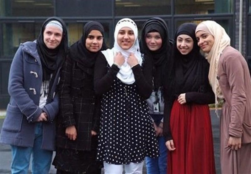 اقبال هنرمندان کانادایی به طراحی لباس‌های اسلامی