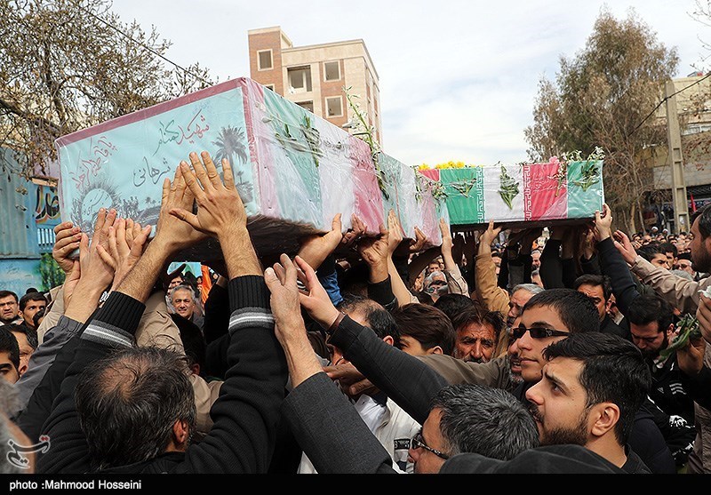 پیکرهای مطهر سه شهید شناسایی‌شده در استان کرمان تدفین شد