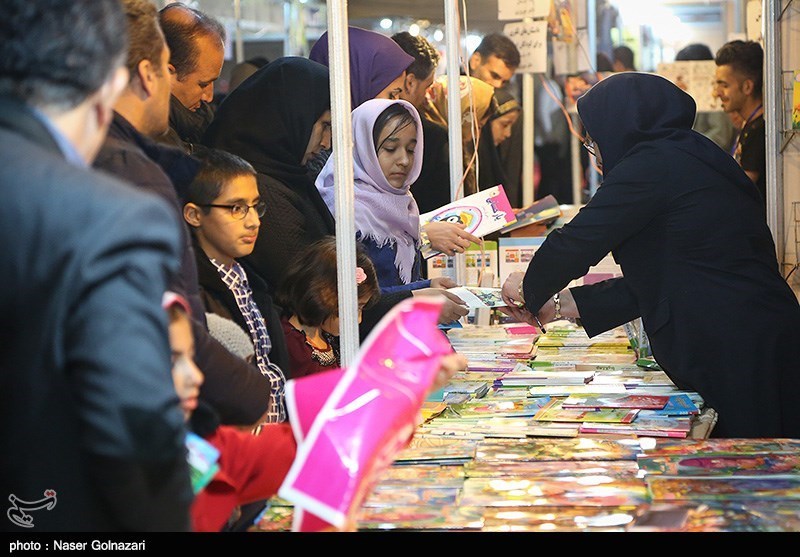 برگزاری نمایشگاه کتاب سبب کاهش آسیب‌های اجتماعی در استان گلستان می‌شود