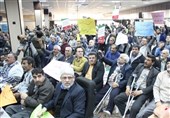 بی‌سابقه‌ترین تجمع جانبازان در بنیاد شهید بدون حضور مسئولان برگزار شد+عکس