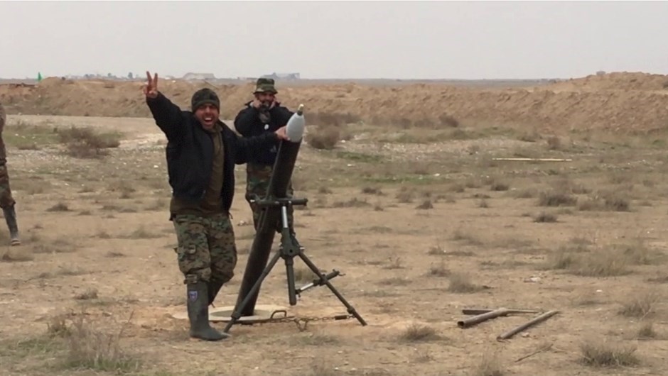 گزارش میدانی تسنیم از نبرد«حشد شعبی»/ شلیک خمپاره به اهداف «داعش» با ذکر یا زهرا(س)+ فیلم و تصویر