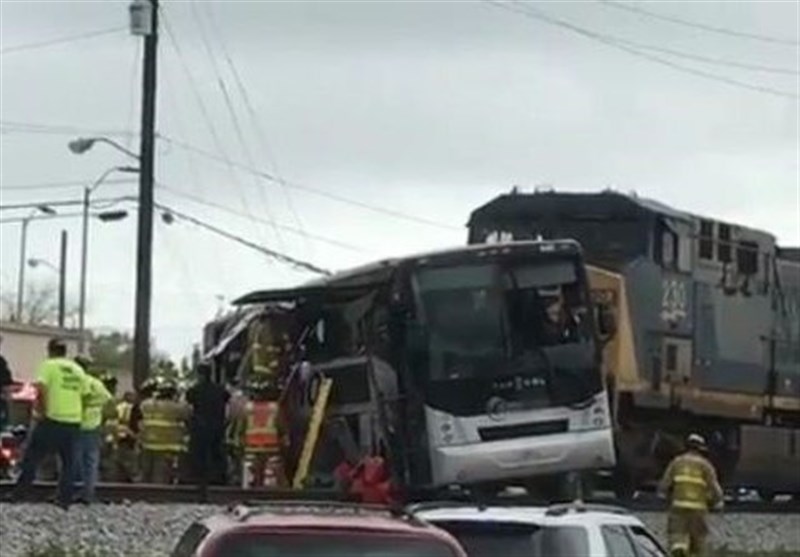 امریکہ: ٹرین حادثے میں 4 افراد ہلاک، 35 زخمی + تصاویر