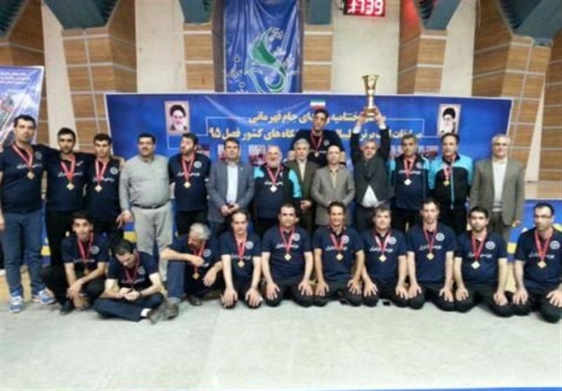 بهزیستی مازندران جام قهرمانی لیگ والیبال نشسته را بالای سر برد