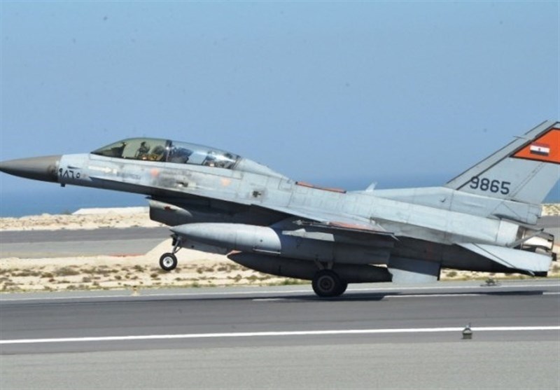 مجموعة سفن حربیة وطائرات مقاتلة مصریة إلى البحرین