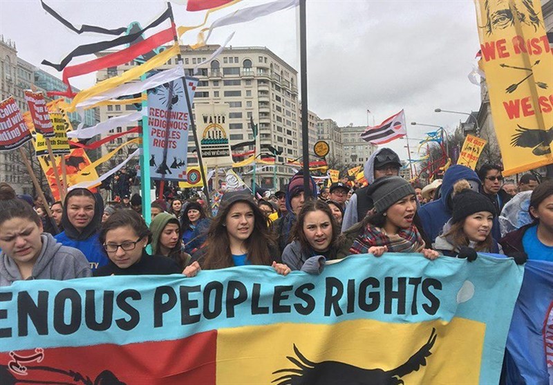 تظاهرات صاحبان اصلی آمریکا در واشنگتن / افشای نسل‌کشی میلیونی بومیان + تصاویر