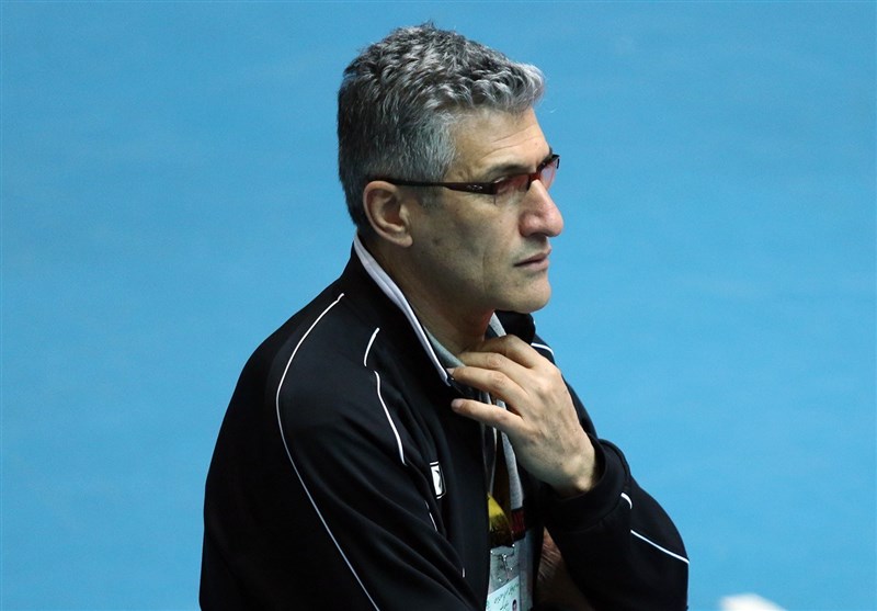 Iranian Volleyball Coach Karkhaneh Tests Positive for COVID-19