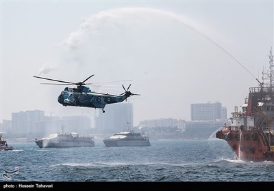 Iran Holds Naval Search, Rescue Drill in Persian Gulf