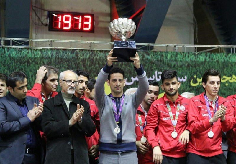 جشن نایب قهرمانی و 18 سالگی تیم فوتسال باشگاه دبیری تبریز به‌روایت تصویر