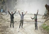 قطع راه کمک‌رسانی به تکفیری‌ها در «القابون»/ مدافعان فوعه کوادکوپتر تروریست‌ها را سرنگون کردند+عکس