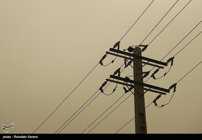 شبکه توزیع برق در مقابل ریزگردها ایمن شد